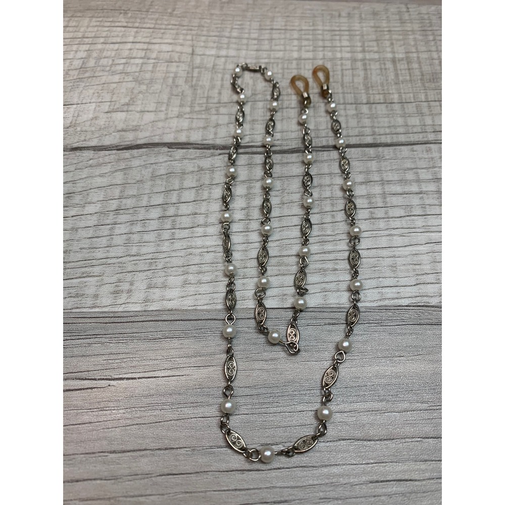 Vintage Faux Pearl Silver Tone Eyewear Chain Glasses Holder 24 Inch Strap 5623